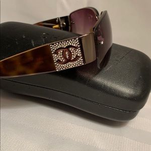 CHANEL SUNGLASSES